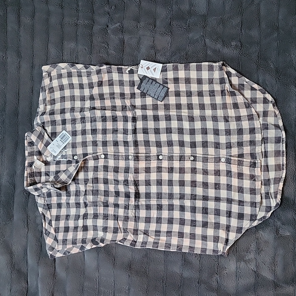 Forever 21 Pink and Charcoal Gingham Short Sleeve Shirt Size Small, New W Tags